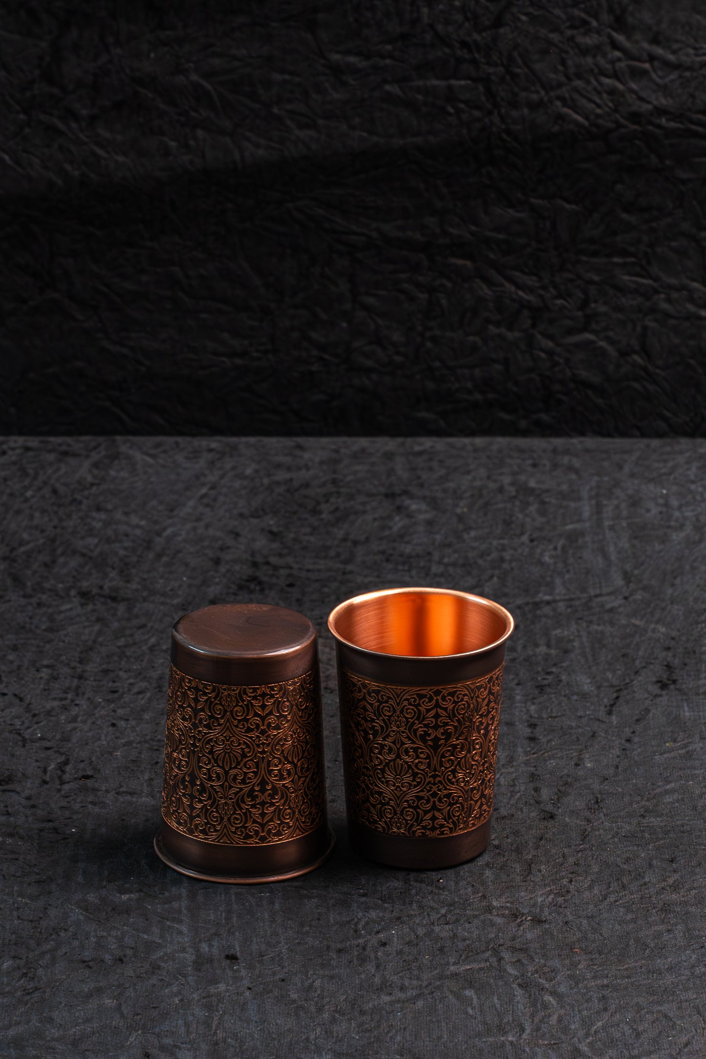 Itiching Design Copper Bottle Glass Set