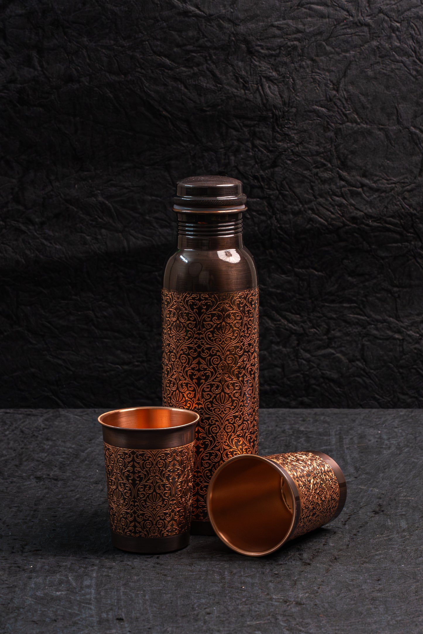 Itiching Design Copper Bottle Glass Set